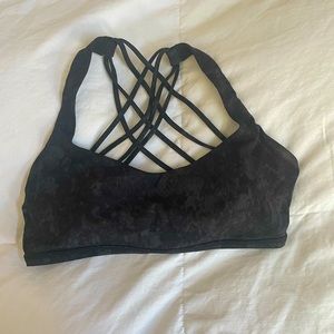Lululemon Bra: new without tags